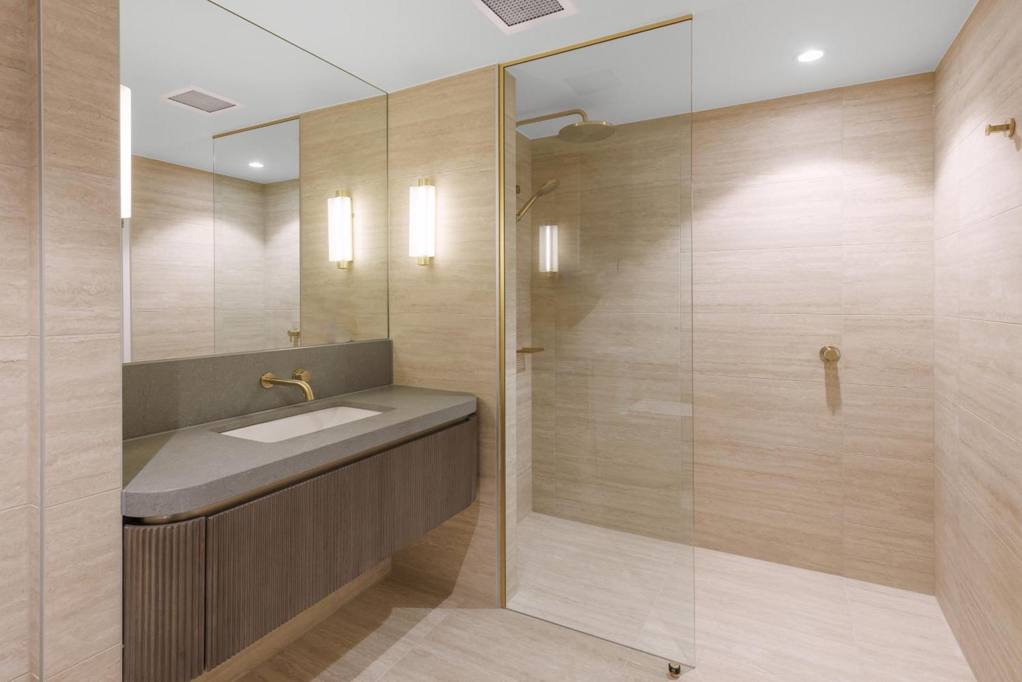 Amora Hotel Брисбен Экстерьер фото Bathroom