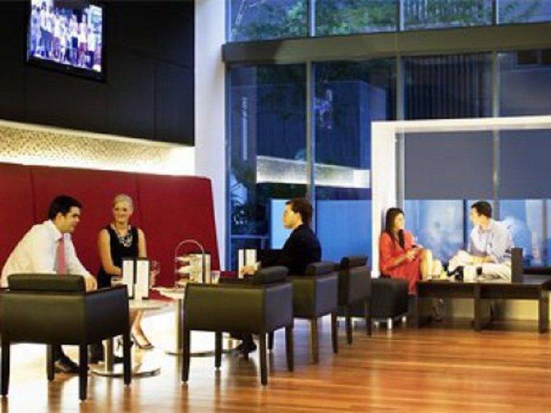 Amora Hotel Брисбен Интерьер фото The lounge at the airport