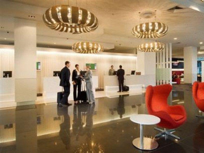 Amora Hotel Брисбен Экстерьер фото Lobby of the hotel