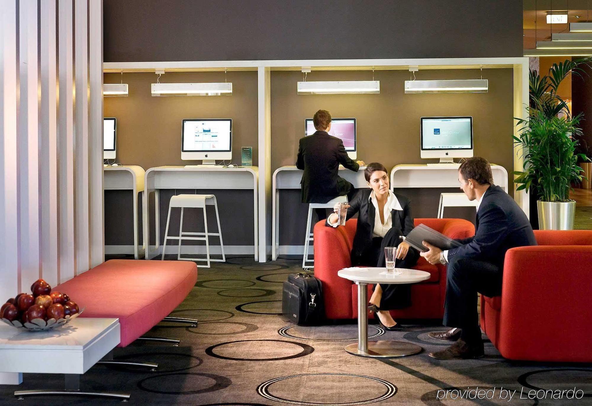 Amora Hotel Брисбен Экстерьер фото Business center