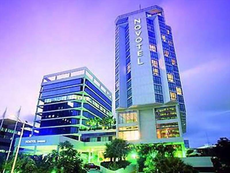 Amora Hotel Брисбен Экстерьер фото Novotel Hotel, Phnom Penh